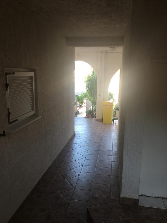Apartments Kulic Tisno Exterior photo
