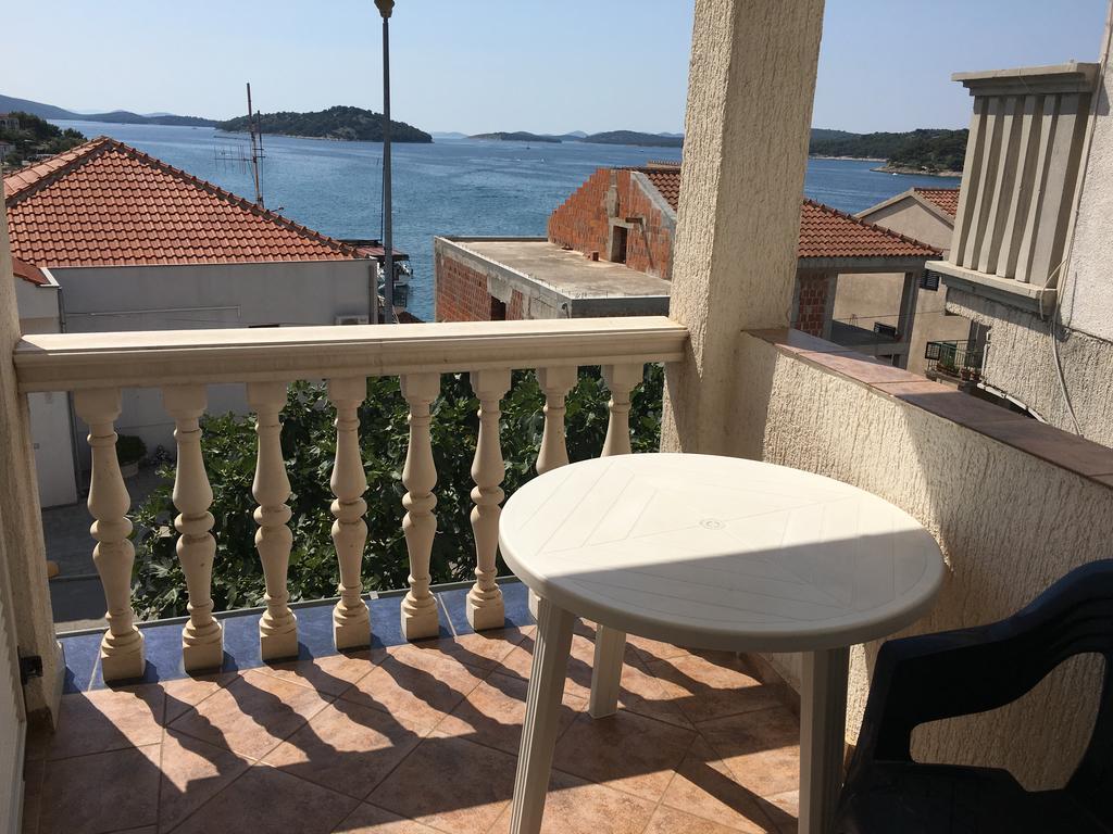 Apartments Kulic Tisno Exterior photo