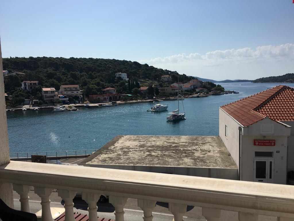 Apartments Kulic Tisno Exterior photo