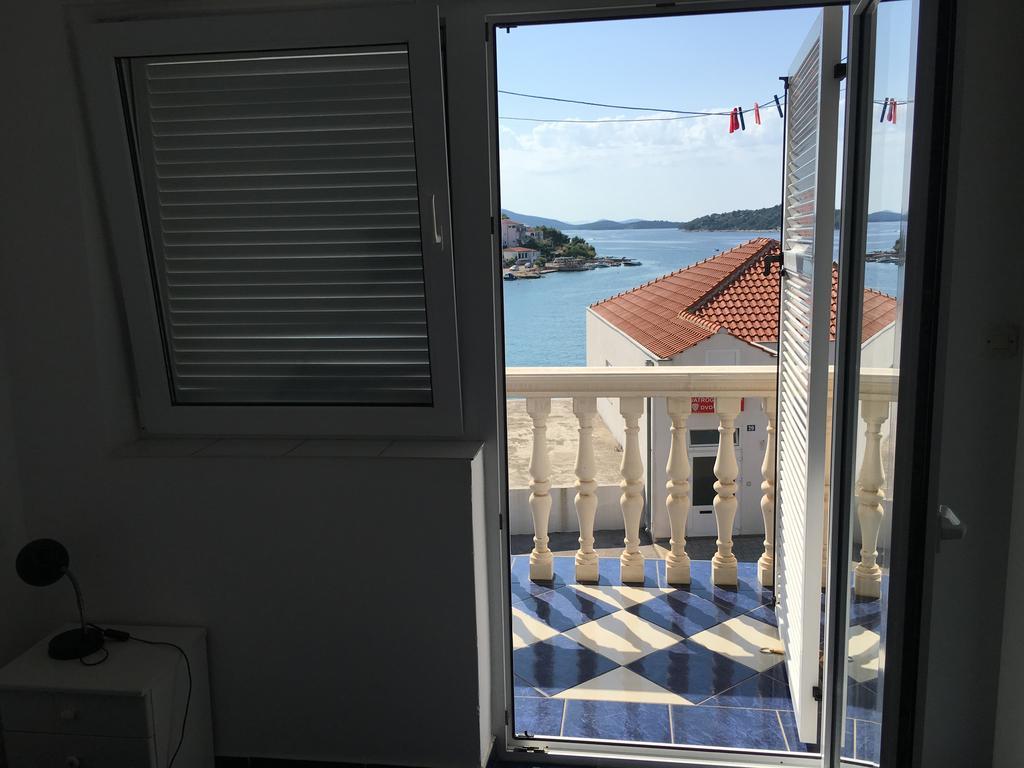 Apartments Kulic Tisno Exterior photo